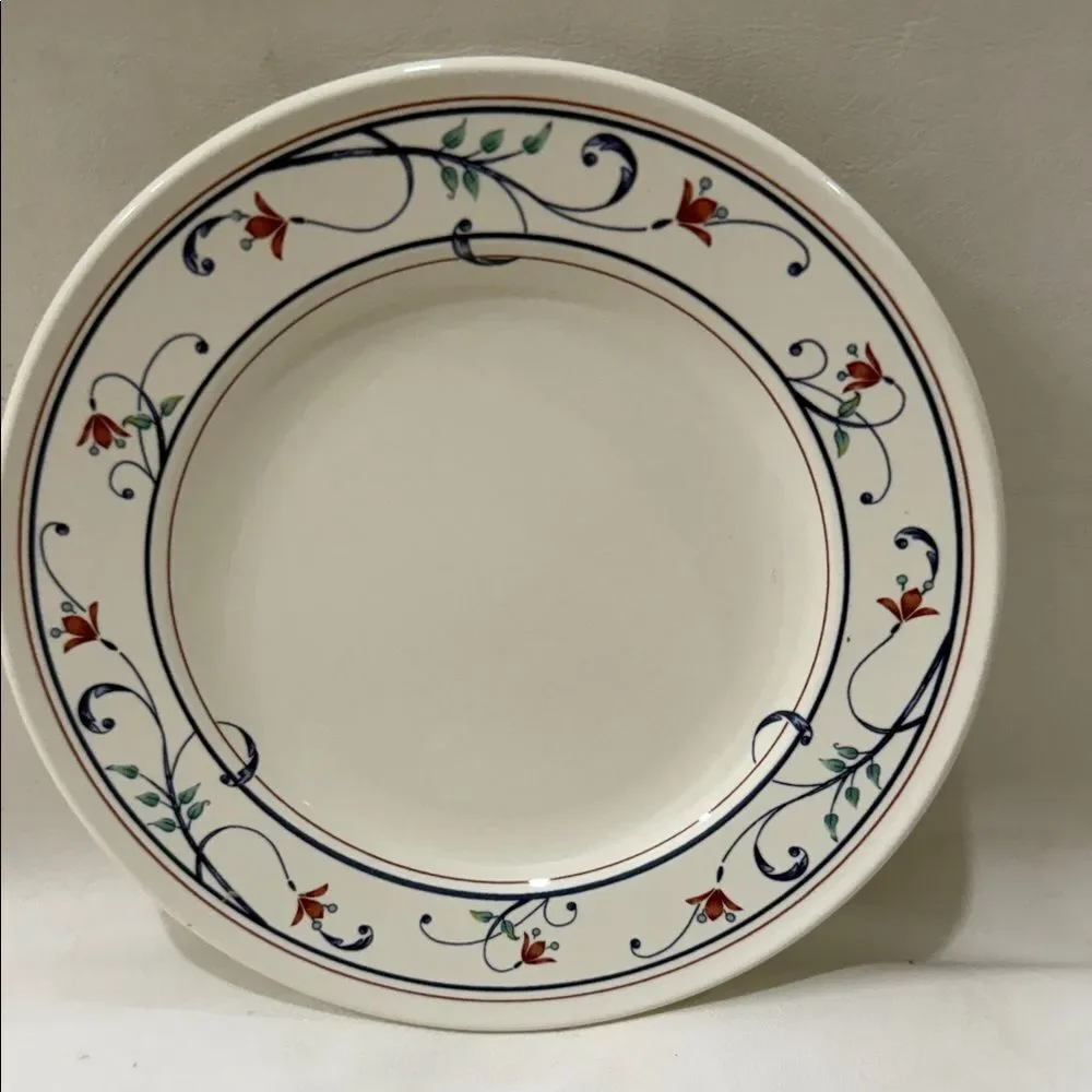 Mikasa Intaglio Cac20 Annette Floral Salad Appetizer 4 Saucers Blue Red Accents